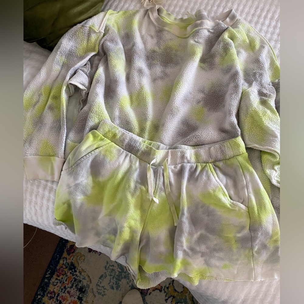 Free People Set - Picture 2 of 6